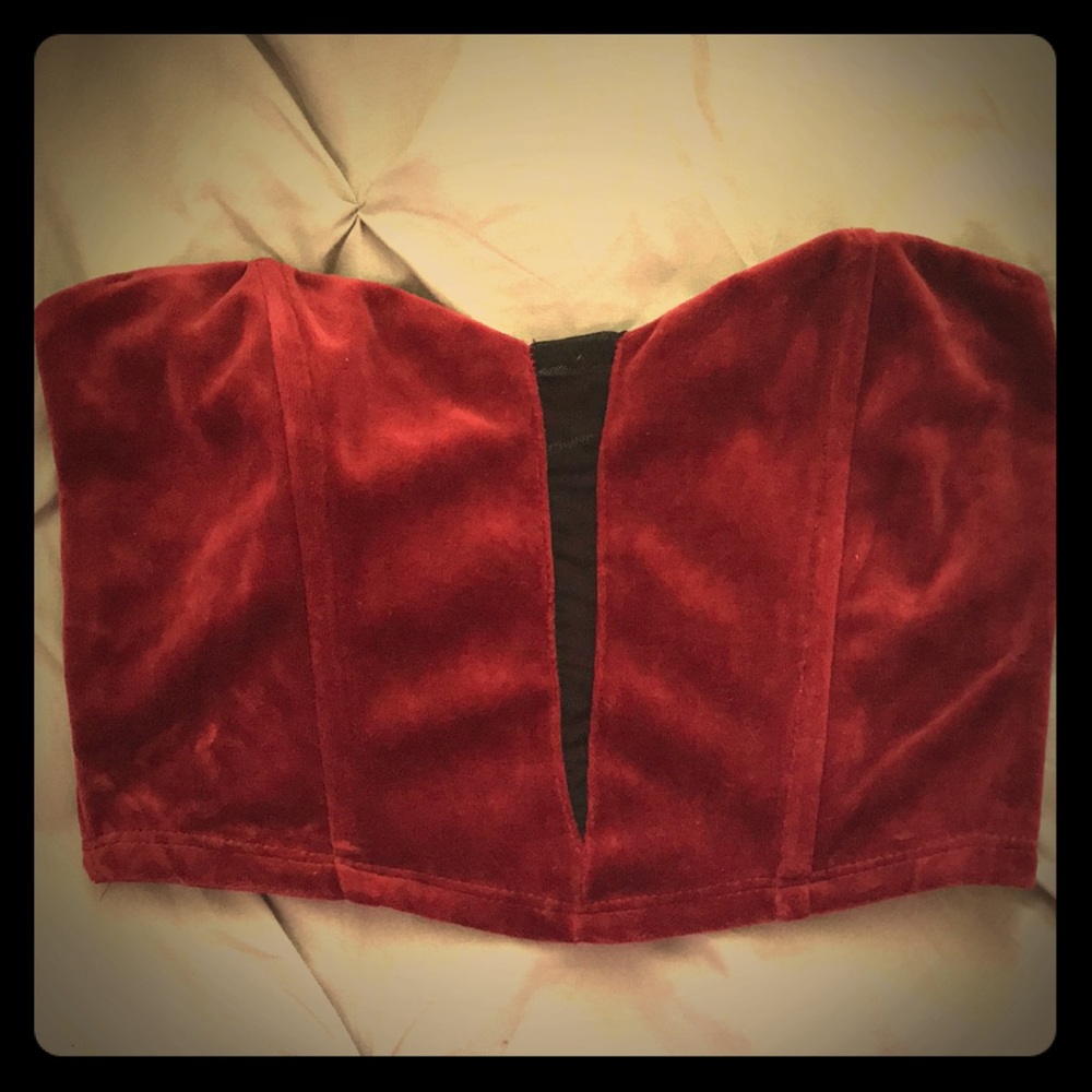 Foreign Exchange crop top